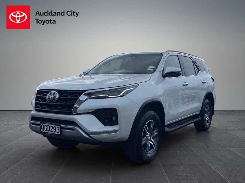 2023 Toyota Fortuner GXL 2.8DT 6AT 4WD WG/5D/7S image 3