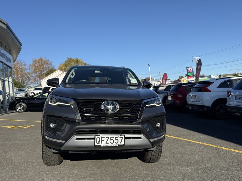 2023 Toyota Fortuner GXL 2.8DT 6AT 4WD WG/5D/7S... image 3