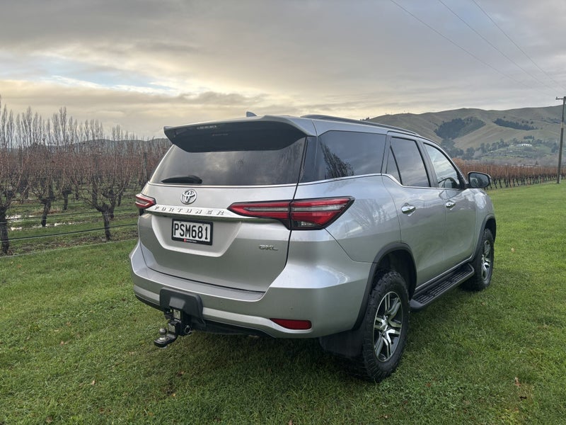 2023 Toyota Fortuner GXL 2.8DT 6AT 4WD WG/5D/7S image 4