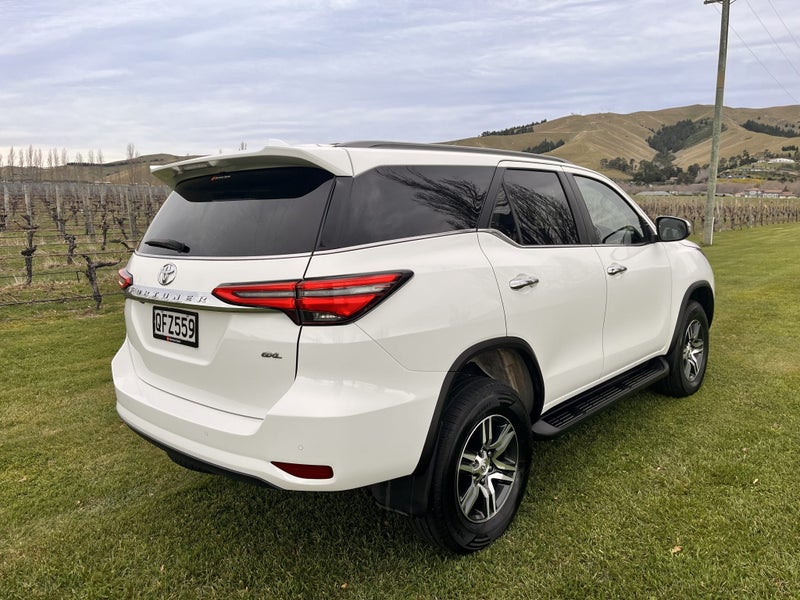 2023 Toyota Fortuner GXL 2.8DT 6AT 4WD WG/5D/7S image 4