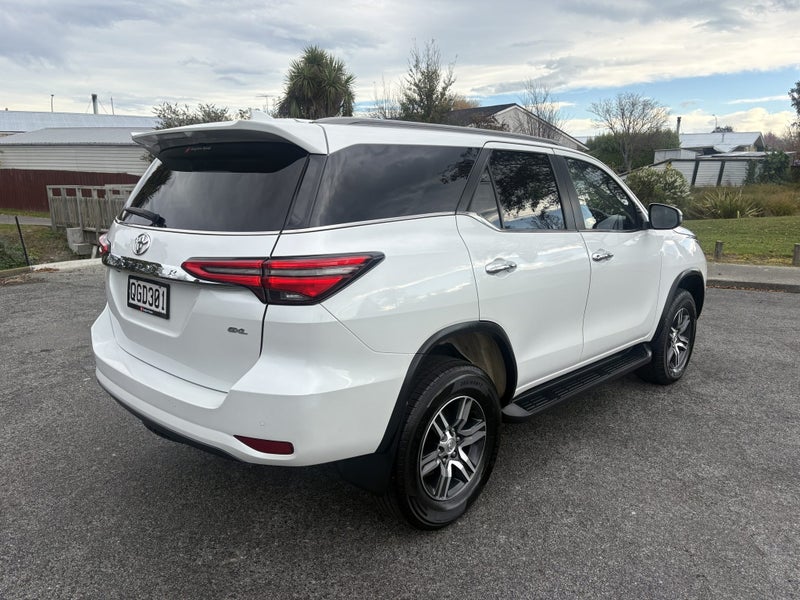 2023 Toyota Fortuner GXL 2.8DT 6AT 4WD WG/5D/7S image 5
