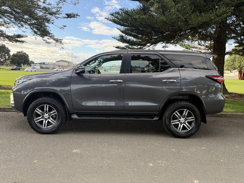 2023 Toyota Fortuner GXL 2.8DT Automatic 4WD Wagon image 3