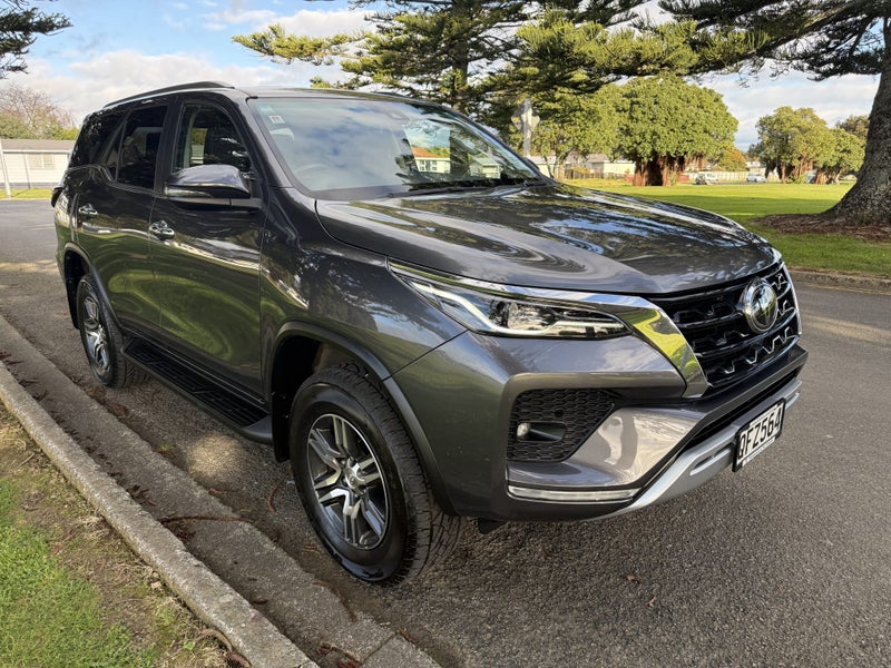 2023 Toyota Fortuner GXL 2.8DT Automatic 4WD Wagon image 5