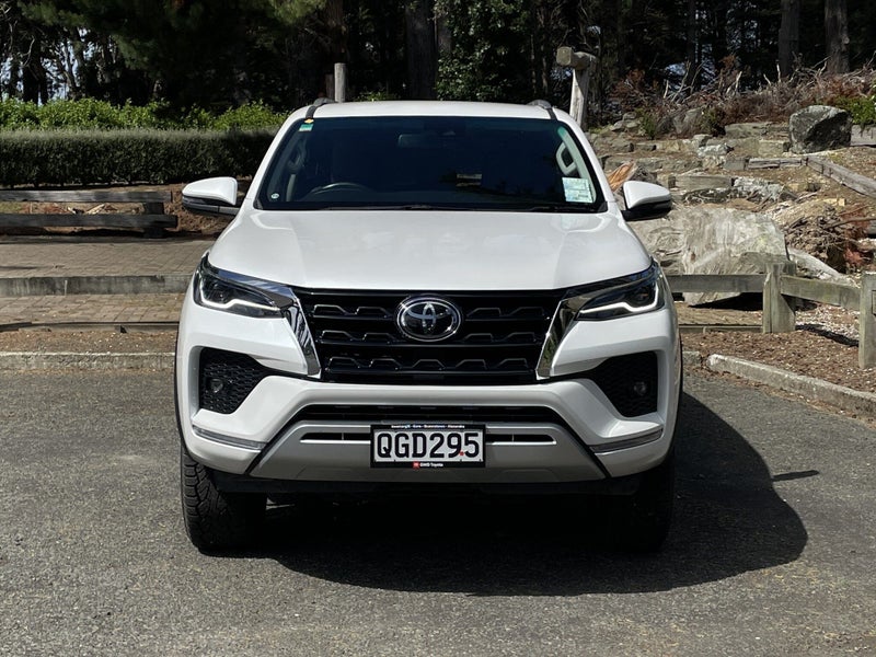 2023 Toyota Fortuner GXL 4WD image 2