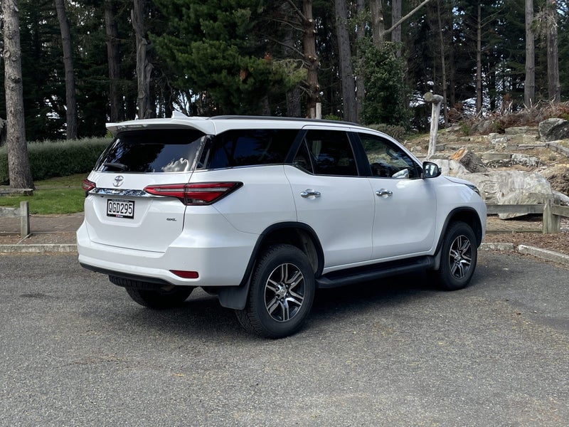 2023 Toyota Fortuner GXL 4WD image 4