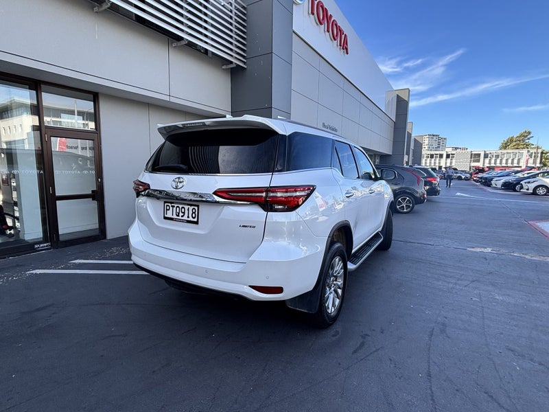 2023 Toyota Fortuner Limited 2.8DT/4WD image 3