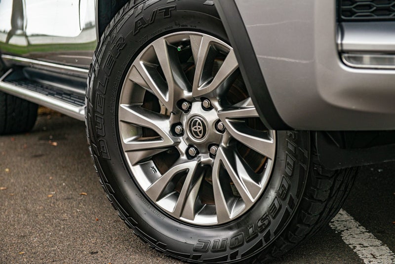 2023 Toyota Fortuner Limited 2.8DT 6AT 4WD image 3