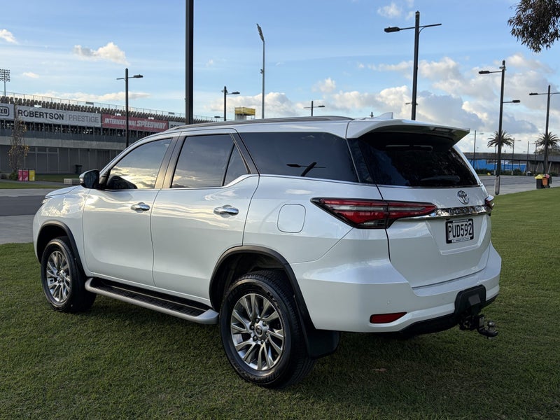 2023 Toyota Fortuner Limited 2.8DT Automatic 4W... image 5