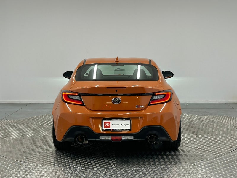 2023 Toyota GR86 2.4P RZ 10th Anniversary image 4