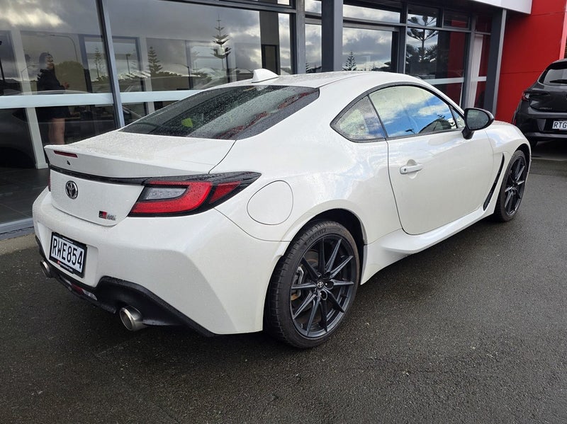 2023 Toyota GR86 RZ 2.4P image 5