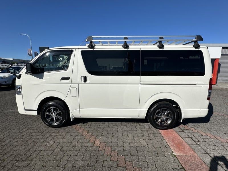 2023 Toyota Hiace 2.8D DX GL Package Van 4WD 5D... image 4