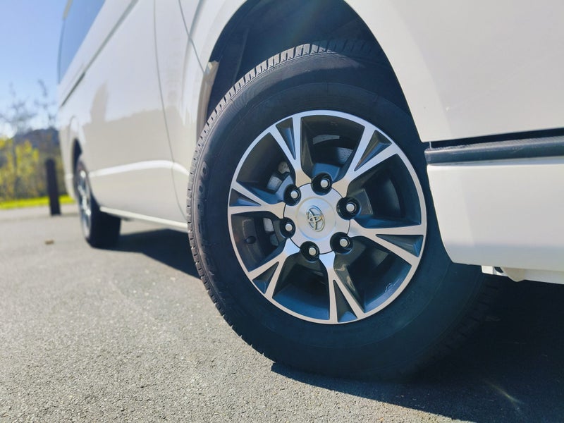 2023 Toyota Hiace 6th Genereration image 5