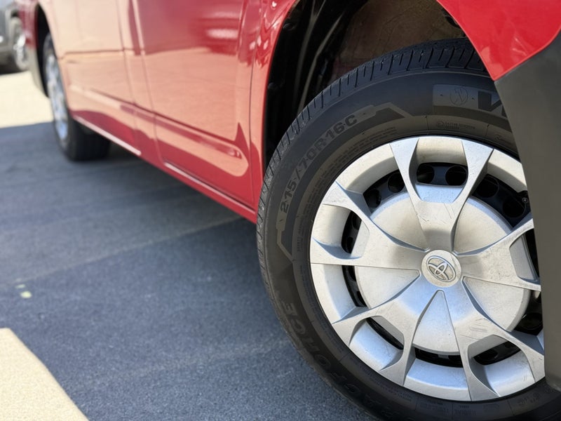 2023 Toyota Hiace ZR 2.8DT 6MT RWD GVN/5D/2S image 3