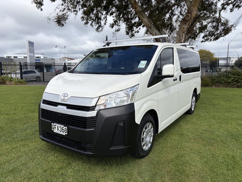 2023 Toyota Hiace ZR 2.8DT Manual RWD Van - Tow... image 3