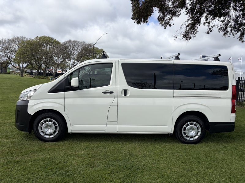 2023 Toyota Hiace ZR 2.8DT Manual RWD Van - Tow... image 5