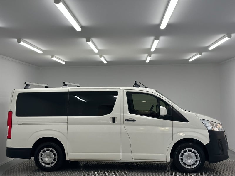 2023 Toyota Hiace ZR 2.8DT RWD image 2