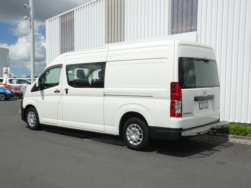 2023 Toyota Hiace ZX image 2