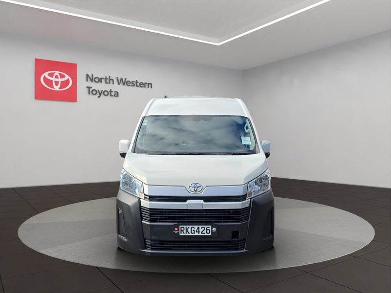 2023 Toyota Hiace ZX 2.8L Diesel Turbo RWD Van image 2