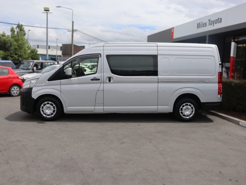 2023 Toyota Hiace ZX BARN DOOR DUAL SLIDER, Auto image 4
