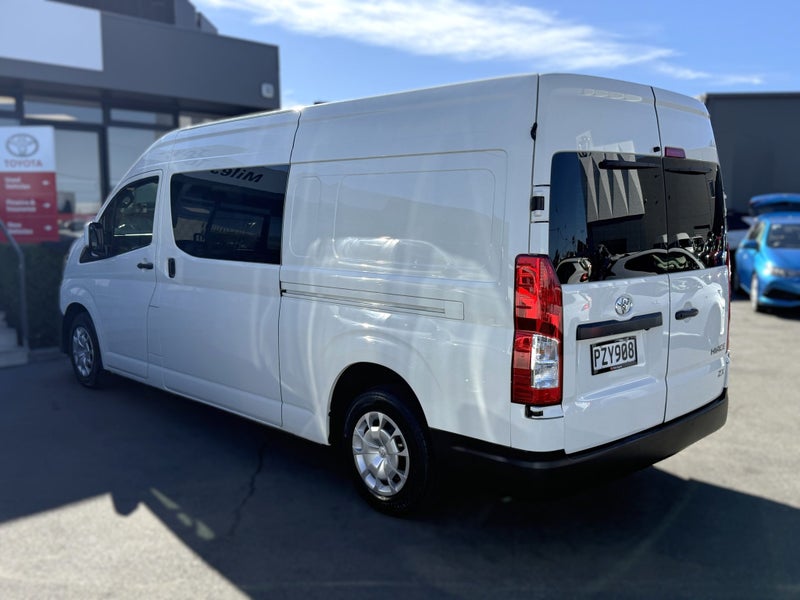 2023 Toyota Hiace ZX DIESEL TURBO TWIN SLIDER B... image 5