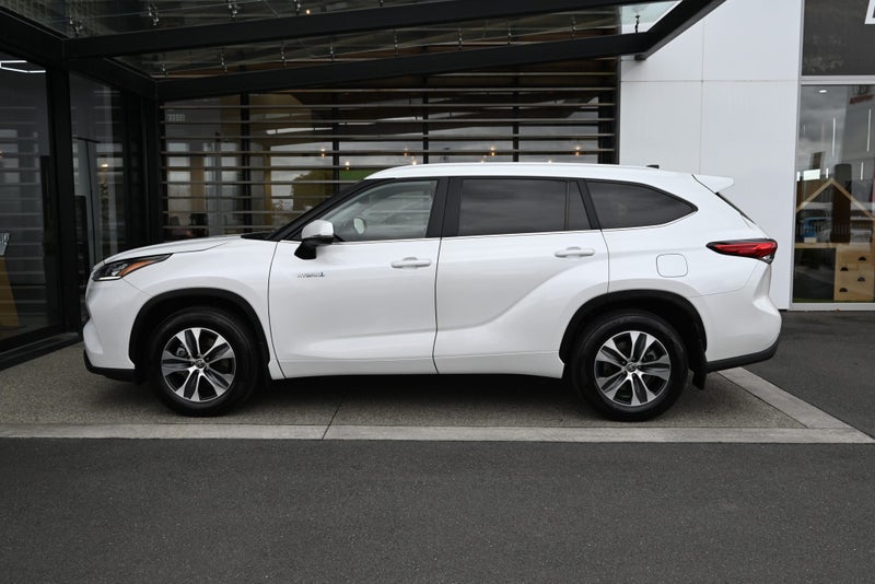 2023 Toyota Highlander Limited 2.5 Petrol Hybri... image 3