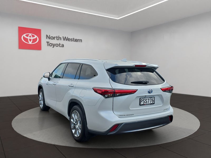 2023 Toyota Highlander Limited ZR 2.5L Hybrid A... image 5