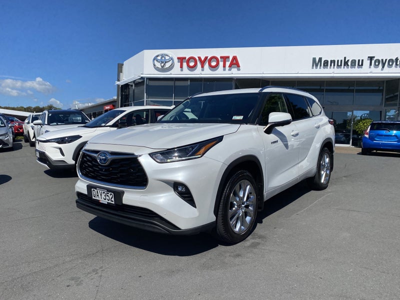 2023 Toyota Highlander Limited ZR 2.5P HEV AWD SUV image 5