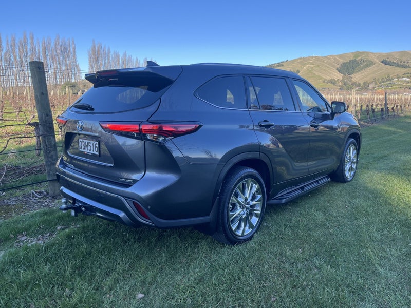 2023 Toyota Highlander Limited ZR 2.5P HEV ECVT... image 3