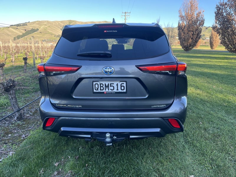 2023 Toyota Highlander Limited ZR 2.5P HEV ECVT... image 4