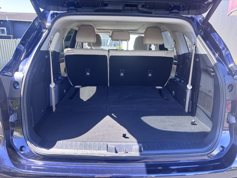 2023 Toyota Highlander Limited ZR 2.5P HEV ECVT... image 5