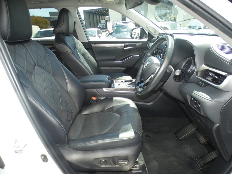 2023 Toyota Highlander Limited ZR 2.5P HV image 2