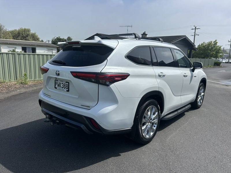 2023 Toyota Highlander Limited ZR 2.5P HV ECVT... image 3
