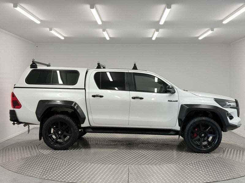 2023 Toyota Hilux GR Sport 2.8DT 4WD image 2