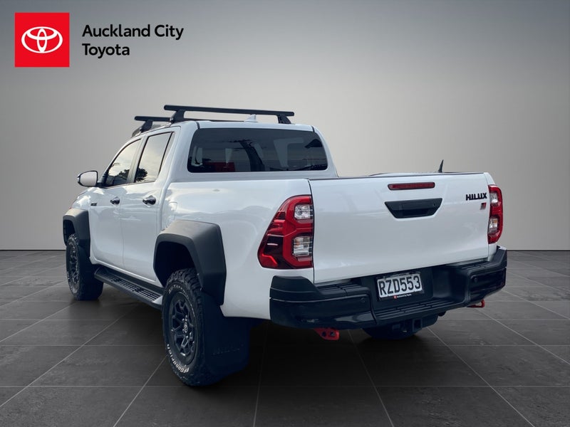 2023 Toyota Hilux GR Sport TD DC 2.8DT image 5