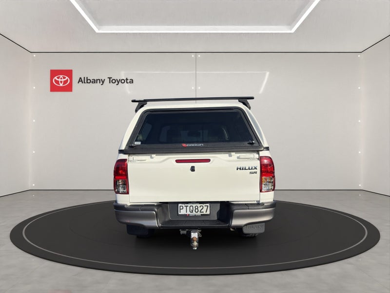 2023 Toyota Hilux SR 2.8DT 6AT 2WD DCW/4D/5S (J... image 4