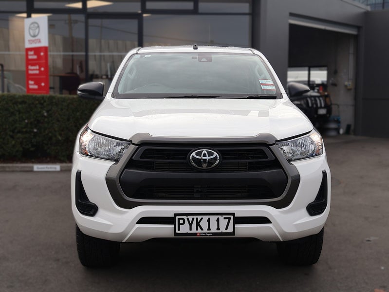 2023 Toyota Hilux SR 2.8DT 6AT 4WD DCW image 2