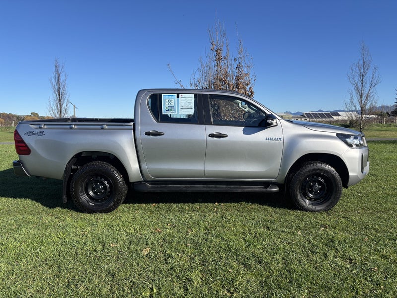 2023 Toyota Hilux SR 2.8DT 6AT 4WD DCW/4D/5S image 2