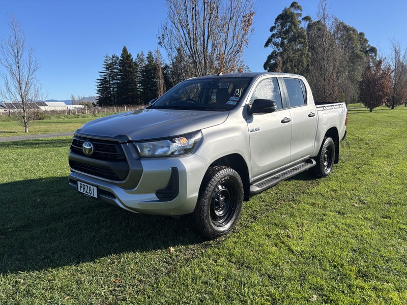 2023 Toyota Hilux SR 2.8DT 6AT 4WD DCW/4D/5S image 5