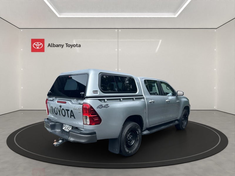 2023 Toyota Hilux SR 2.8DT 6AT 4WD DCW/4D/5S (J... image 3