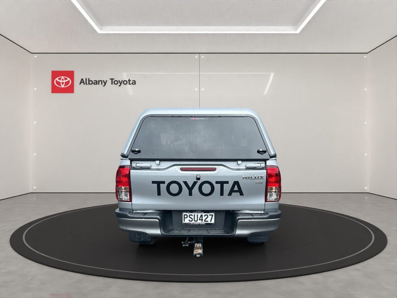 2023 Toyota Hilux SR 2.8DT 6AT 4WD DCW/4D/5S (J... image 4