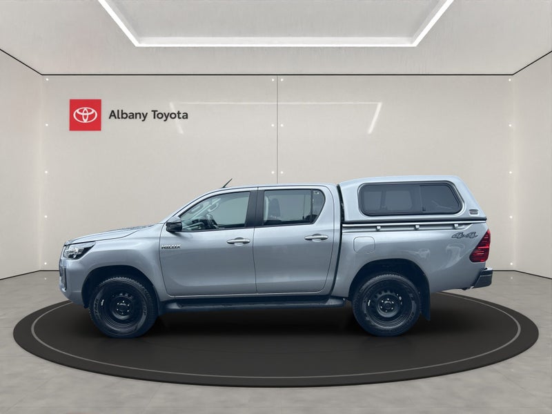 2023 Toyota Hilux SR 2.8DT 6AT 4WD DCW/4D/5S (J... image 5