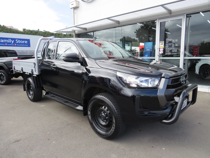 2023 Toyota Hilux SR 2.8DT 6AT 4WD ECC/4D/4S image 2