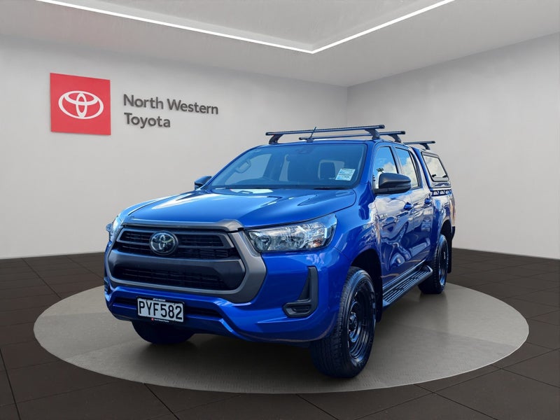 2023 Toyota Hilux SR 2.8L Diesel Turbo 4WD Ute image 3