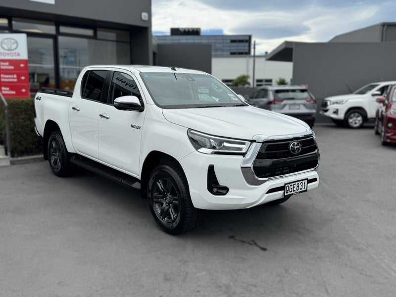 2023 Toyota Hilux SR5 2.8 Diesel Turbo 4WD Auto... image 1