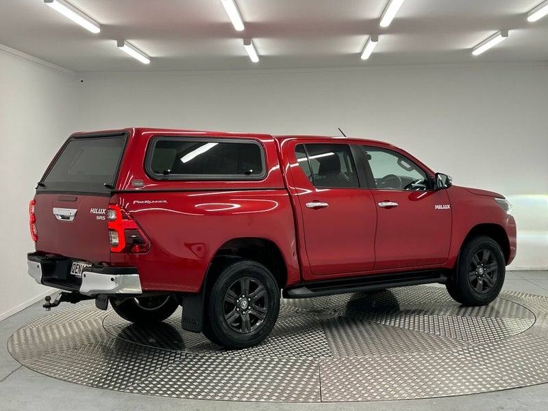 2023 Toyota Hilux SR5 2.8DT image 3