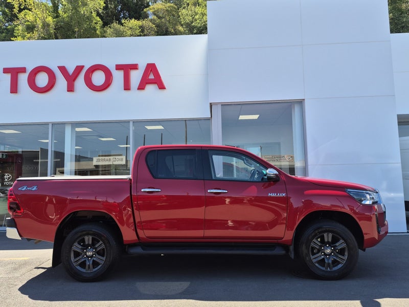 2023 Toyota Hilux SR5 2.8DT 4WD Auto image 2