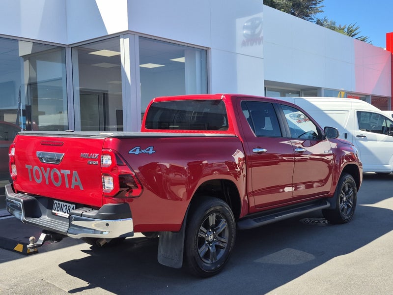 2023 Toyota Hilux SR5 2.8DT 4WD Auto image 3