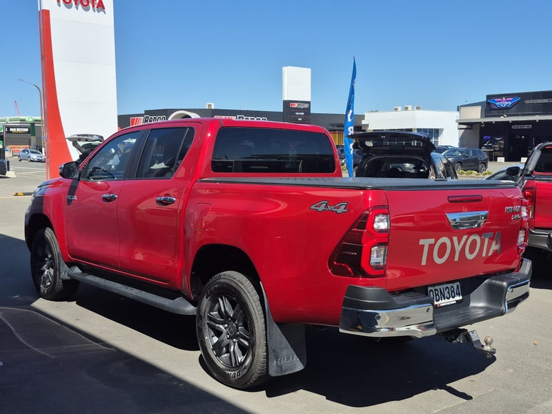2023 Toyota Hilux SR5 2.8DT 4WD Auto image 5