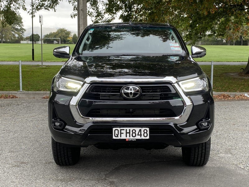 2023 Toyota Hilux SR5 2.8DT 6AT 4WD image 2