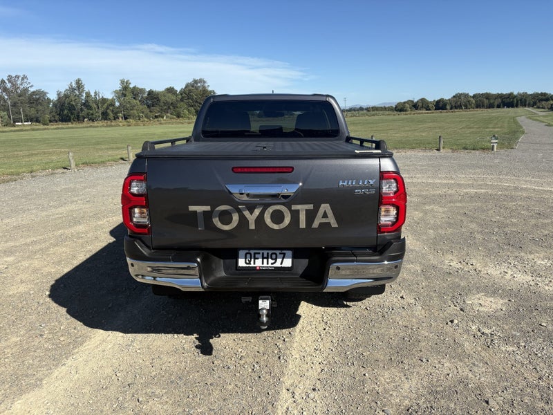 2023 Toyota Hilux SR5 2.8DT 6AT 4WD DCW/4D/5S image 4